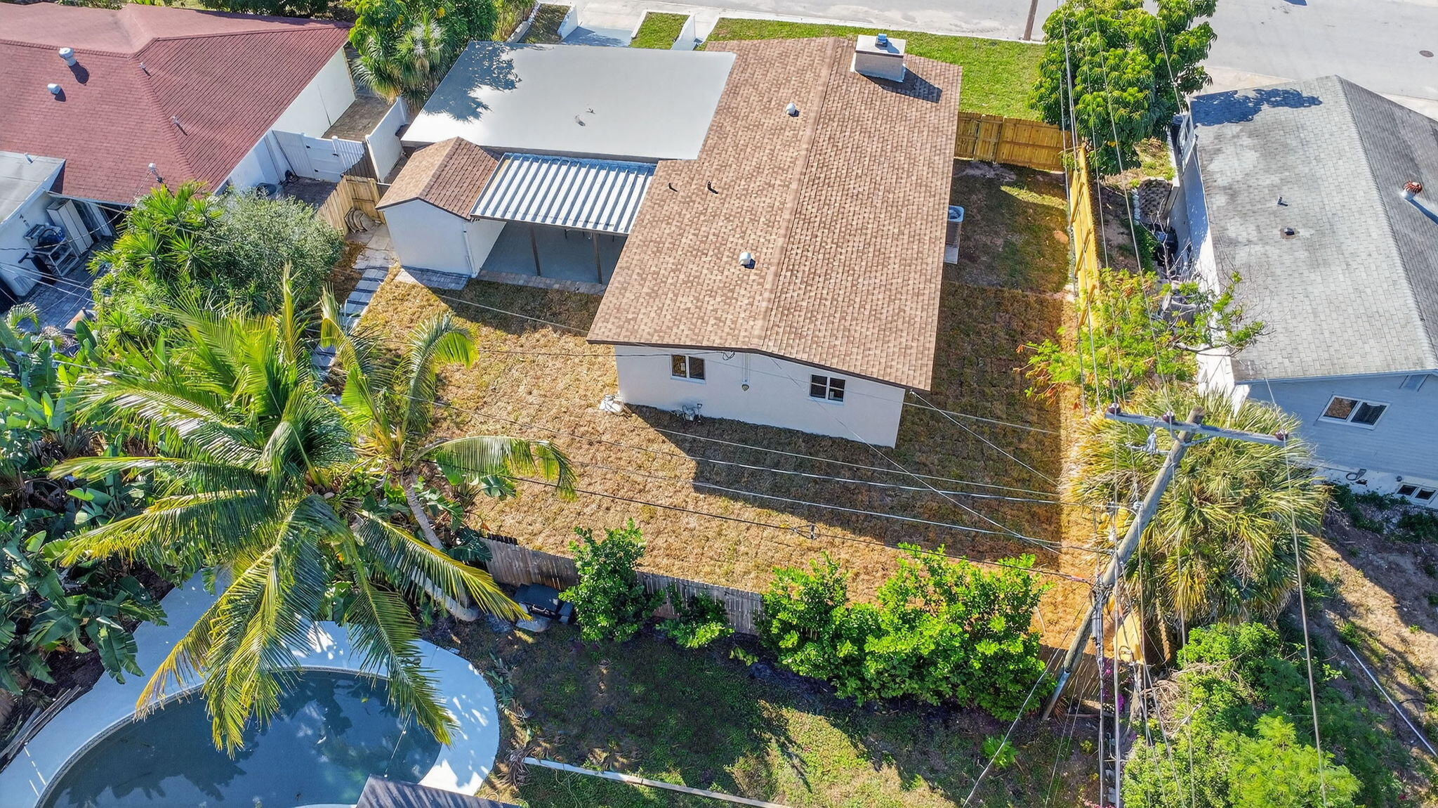 1426 Hillcrest Dr Drive