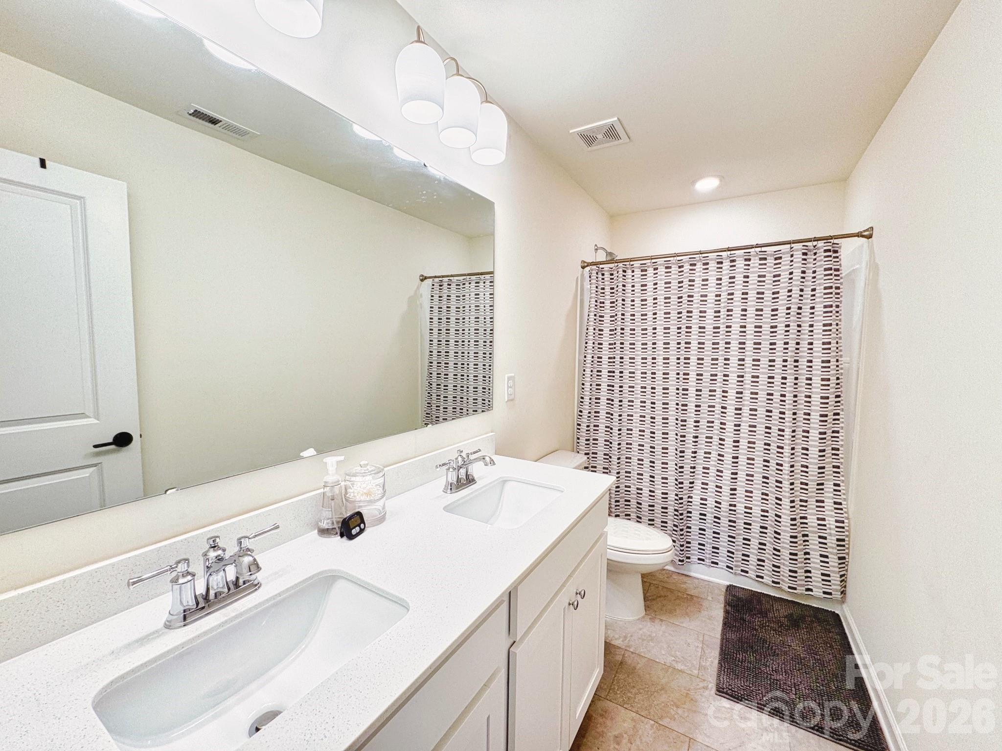 1565 Banham Drive