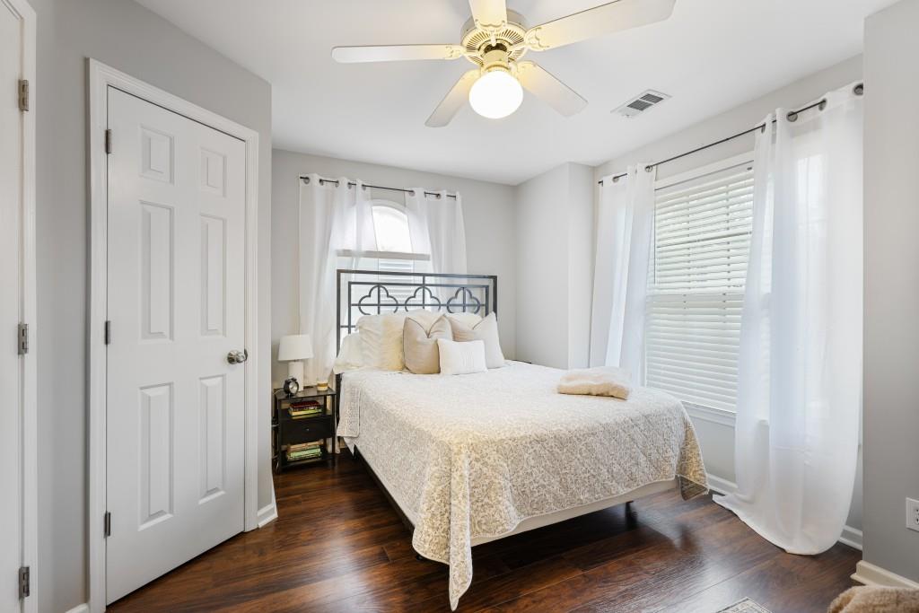 2336 Logan Circle NE
