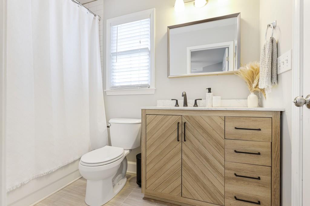2336 Logan Circle NE