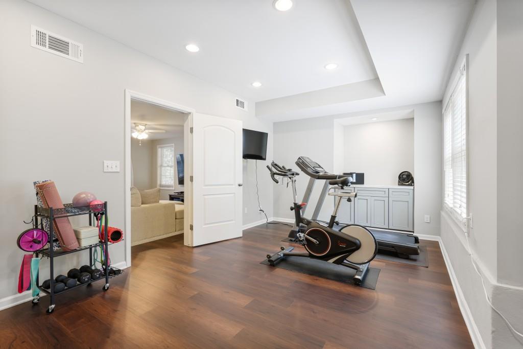 2336 Logan Circle NE