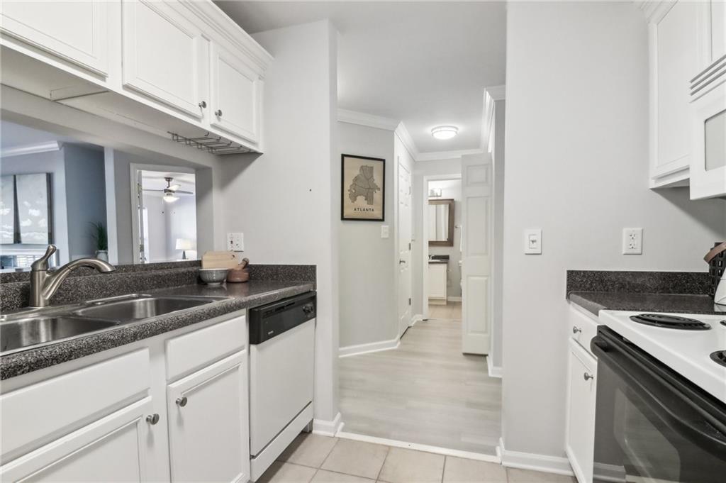 3655 Habersham Road Unit B132