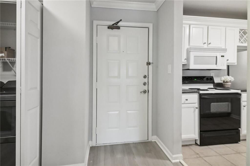 3655 Habersham Road Unit B132