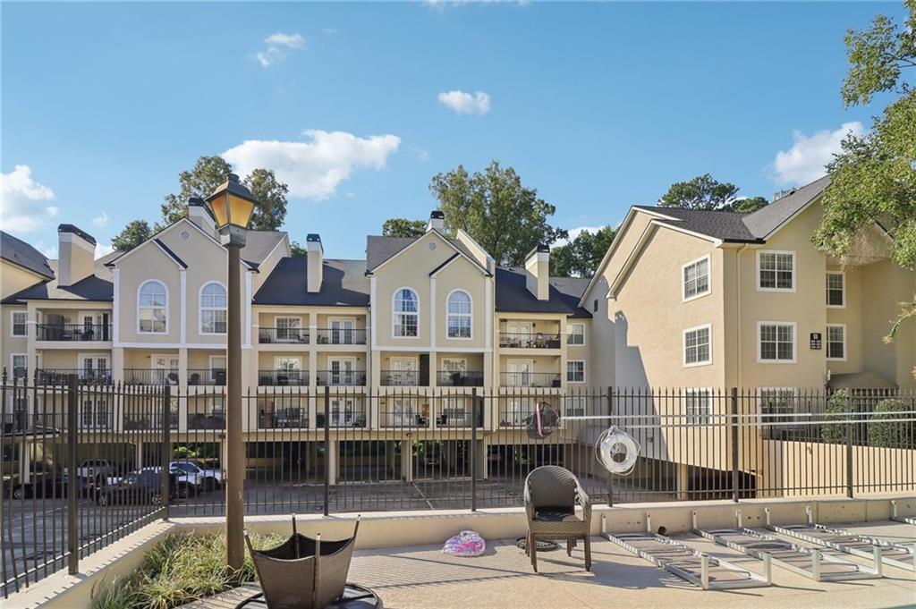 3655 Habersham Road Unit B132