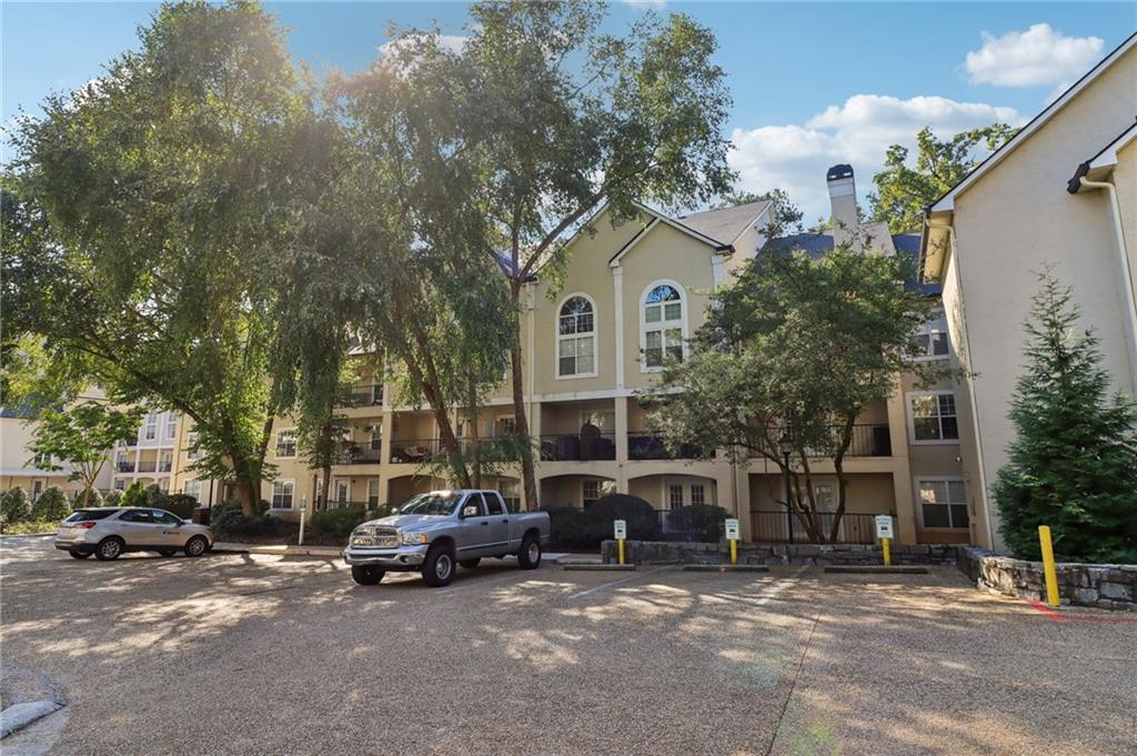 3655 Habersham Road Unit B132