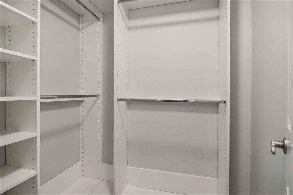 3655 Habersham Road Unit B132