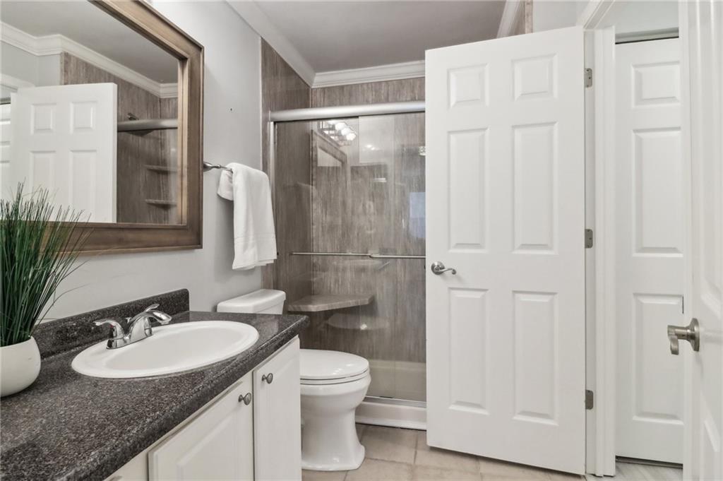 3655 Habersham Road Unit B132