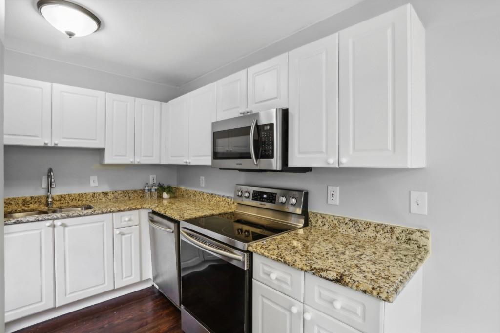 5375 Roswell Unit C4