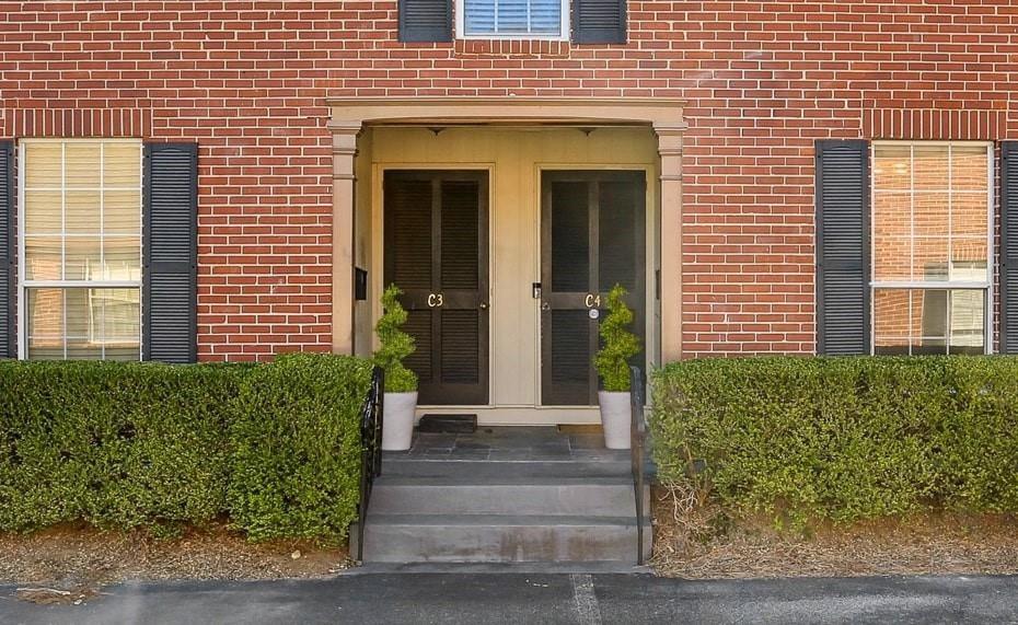 5375 Roswell Unit C4