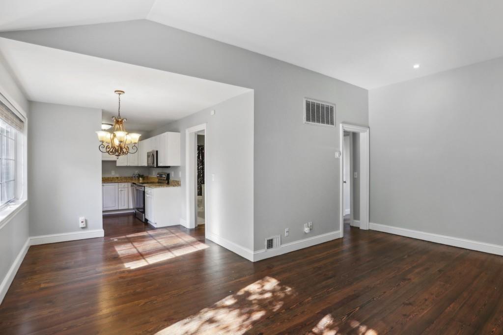 5375 Roswell Unit C4