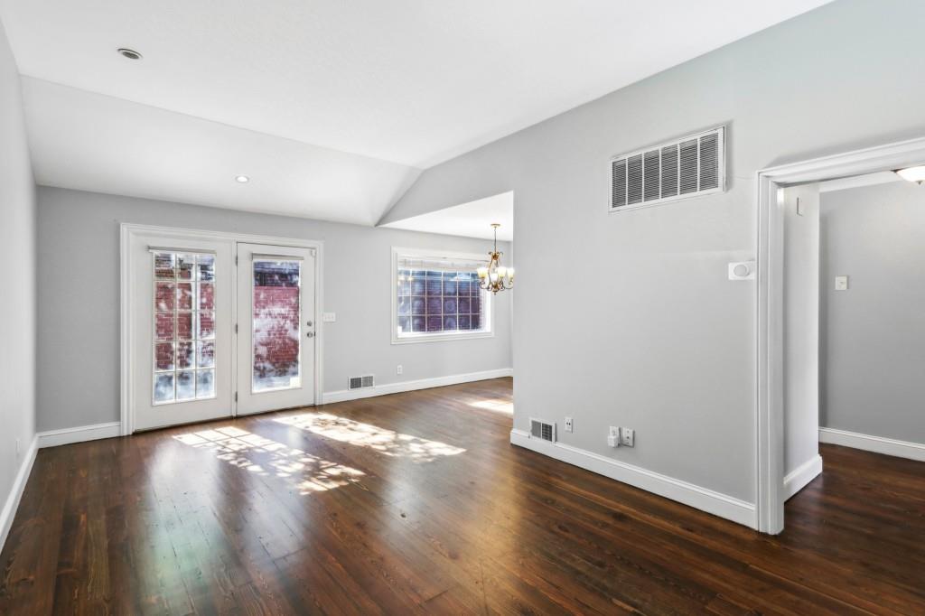 5375 Roswell Unit C4