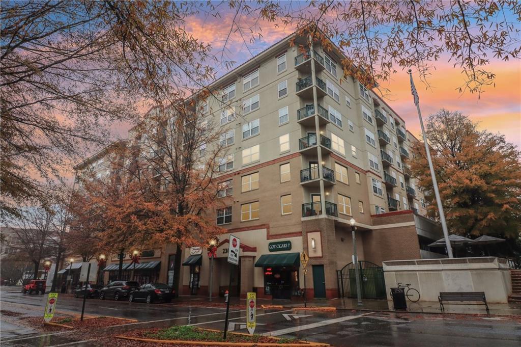230 E Ponce De Leon Avenue Unit 524