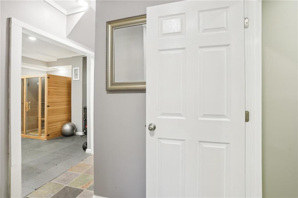 514 Waterside Court