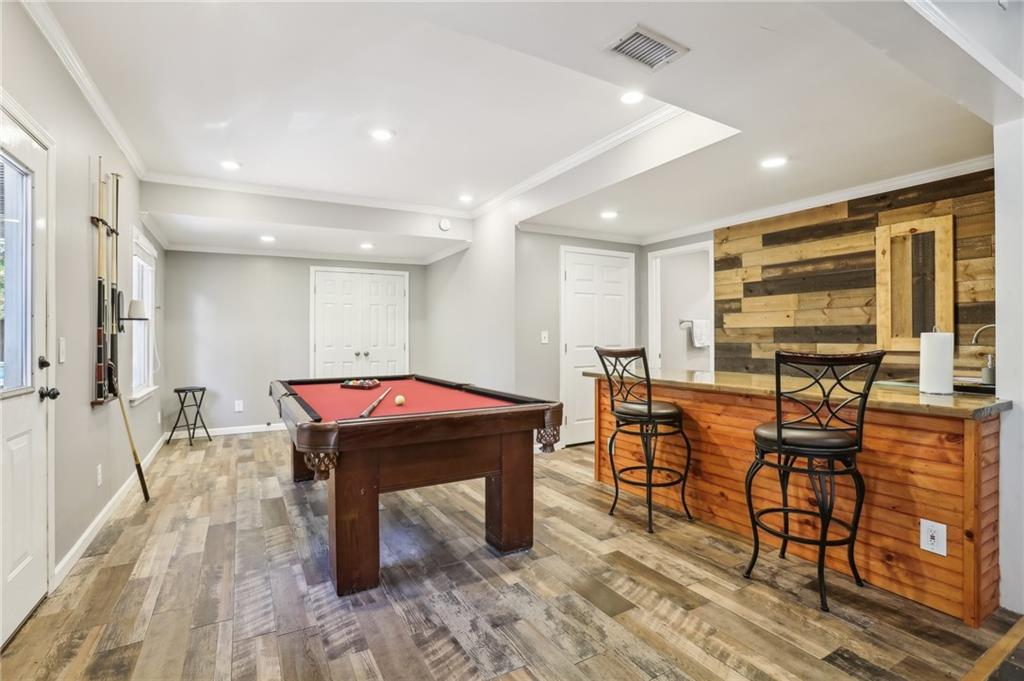514 Waterside Court