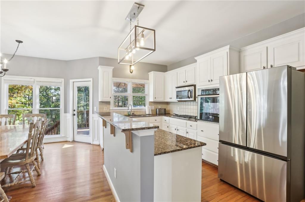 514 Waterside Court