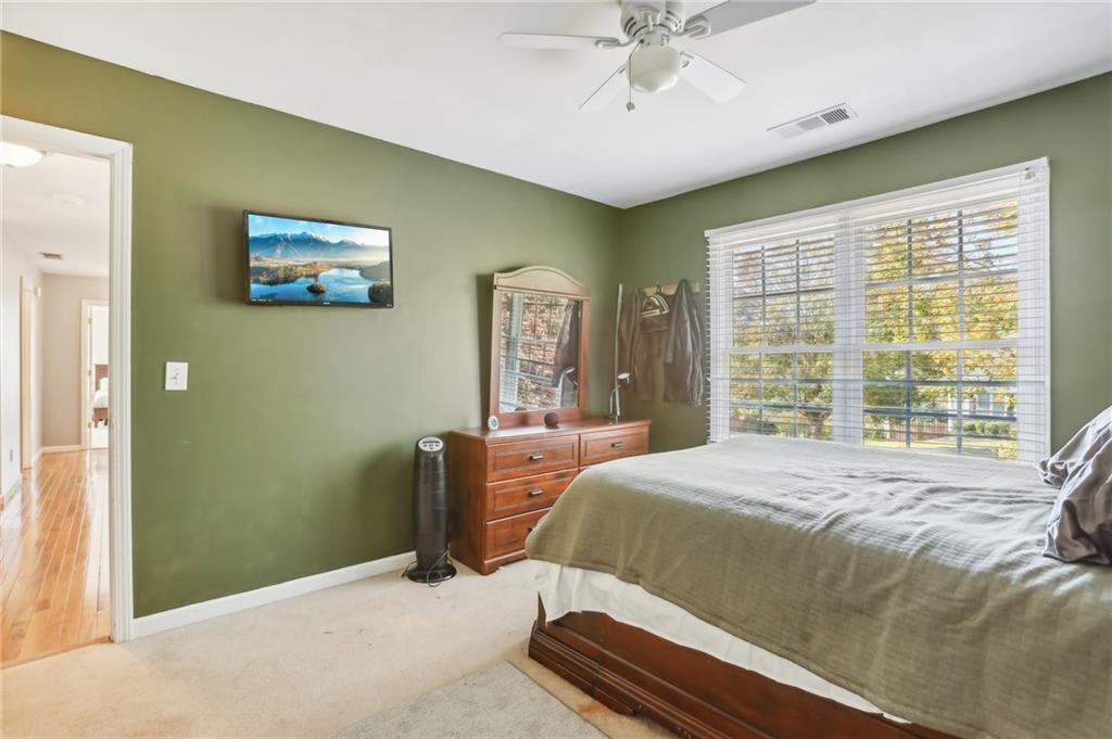 514 Waterside Court