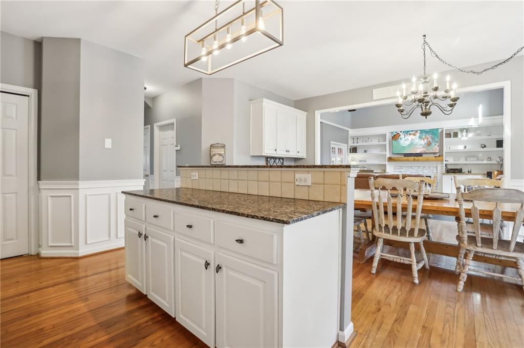 514 Waterside Court