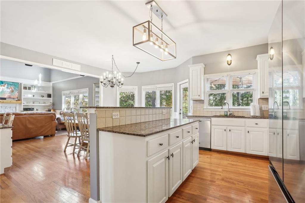 514 Waterside Court