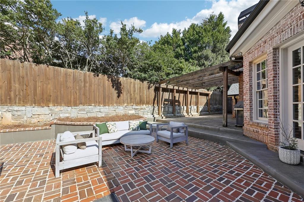 3930 Peachtree Dunwoody Road NE