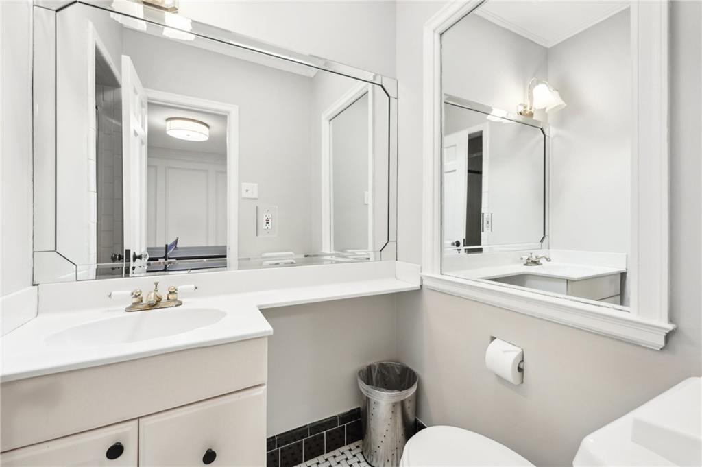 3930 Peachtree Dunwoody Road NE