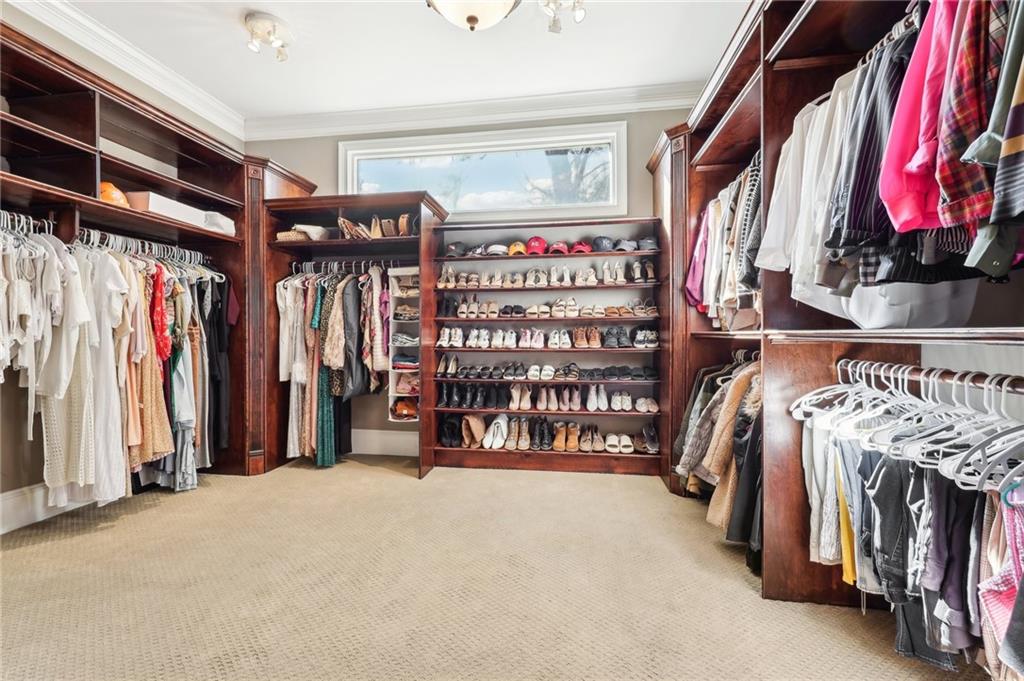 3930 Peachtree Dunwoody Road NE
