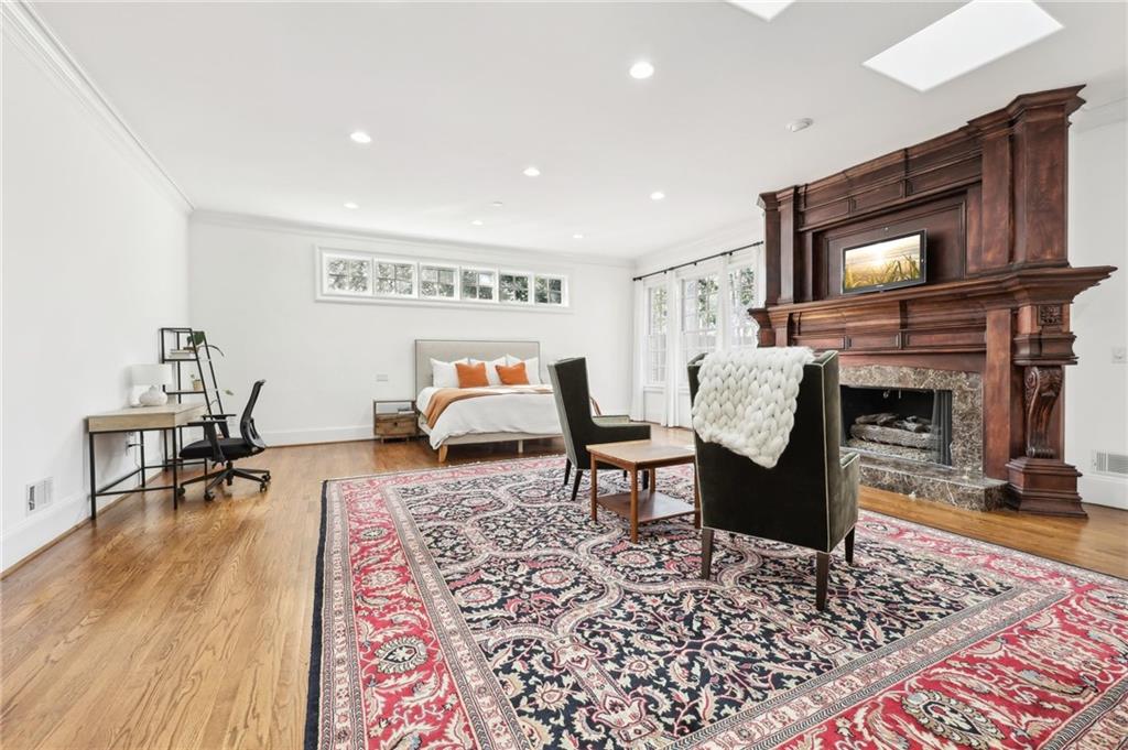 3930 Peachtree Dunwoody Road NE
