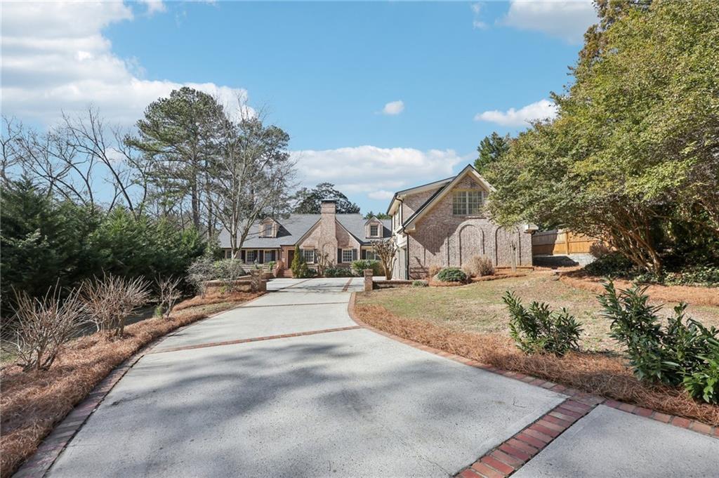 3930 Peachtree Dunwoody Road NE