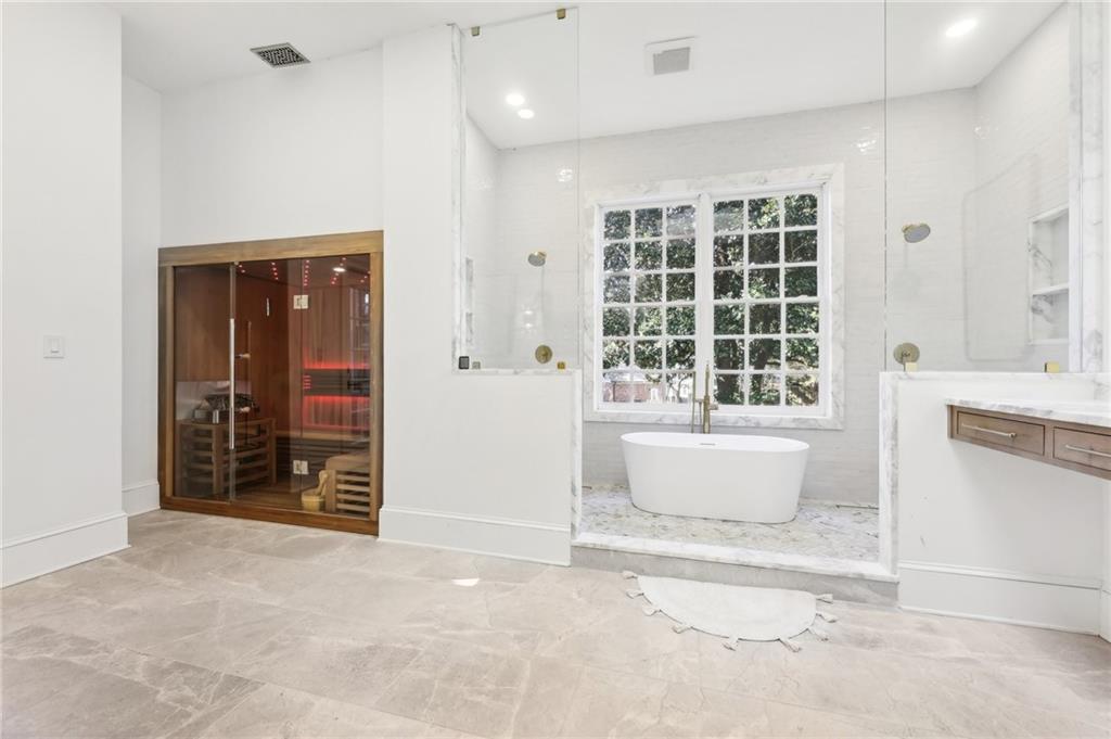 3930 Peachtree Dunwoody Road NE