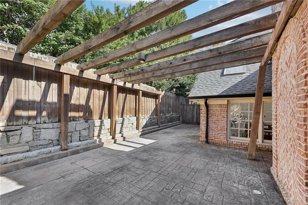 3930 Peachtree Dunwoody Road NE