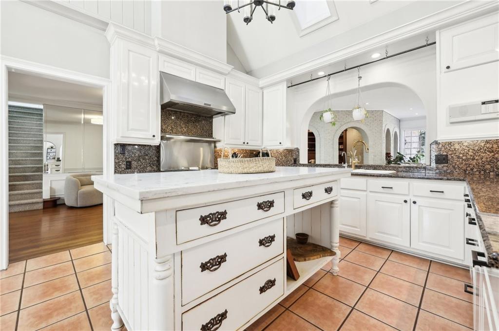 3930 Peachtree Dunwoody Road NE