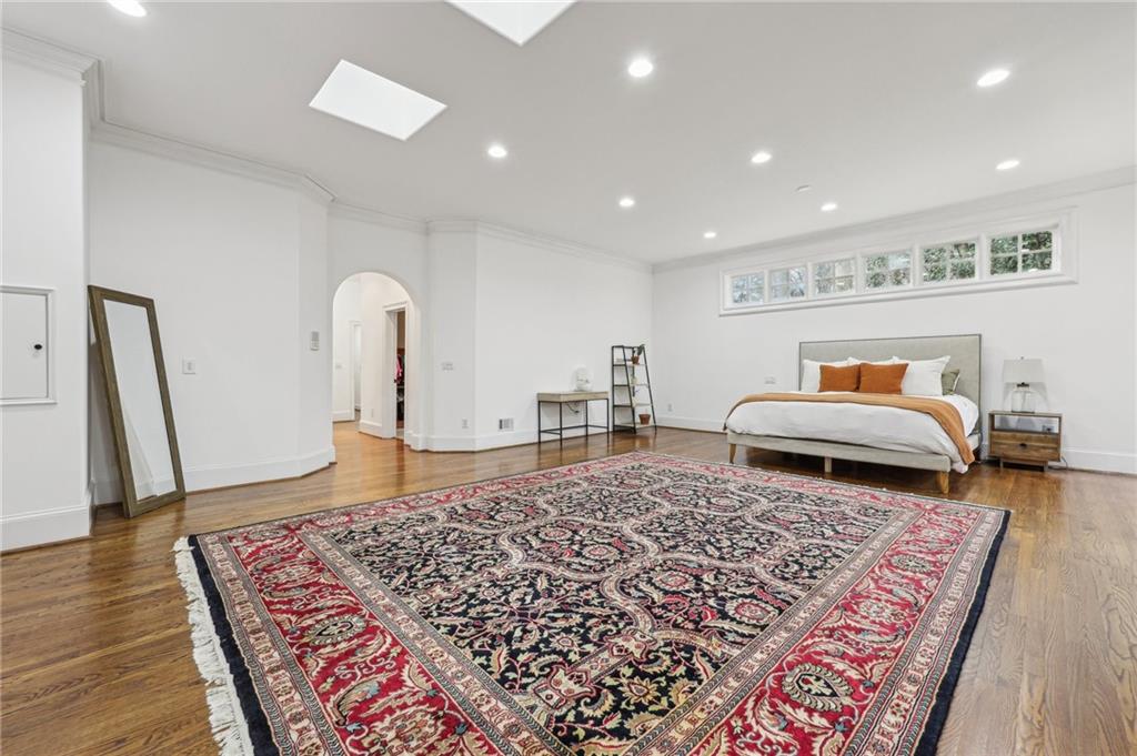 3930 Peachtree Dunwoody Road NE