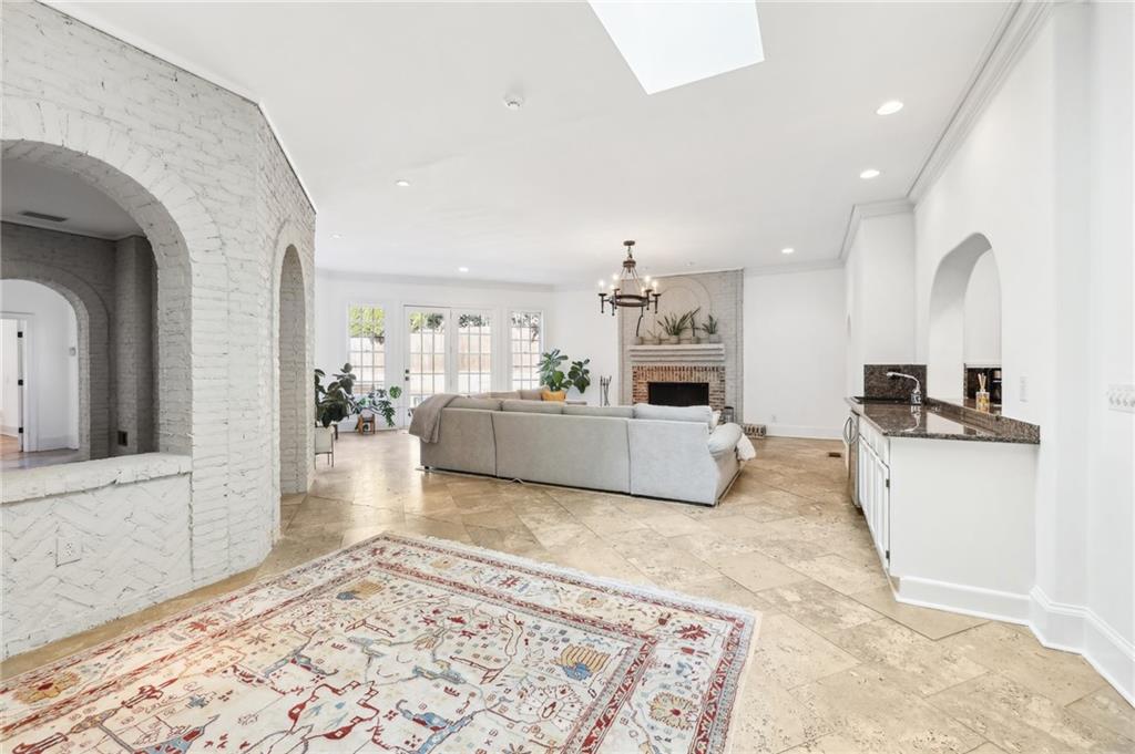 3930 Peachtree Dunwoody Road NE