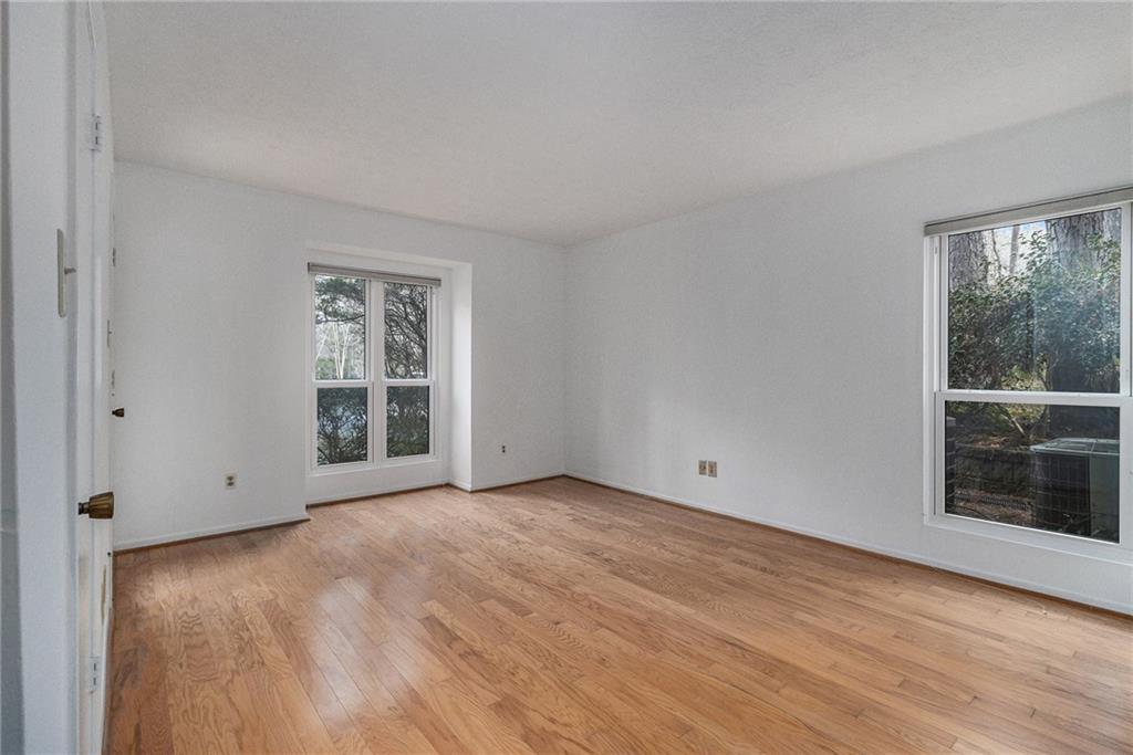 320 Tuxworth Circle