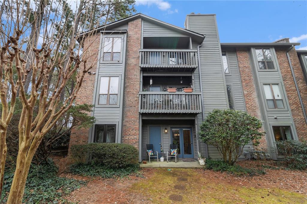 320 Tuxworth Circle