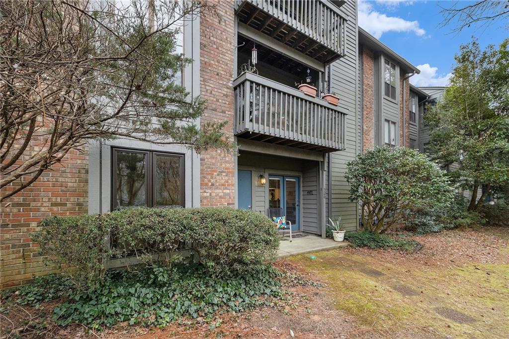 320 Tuxworth Circle