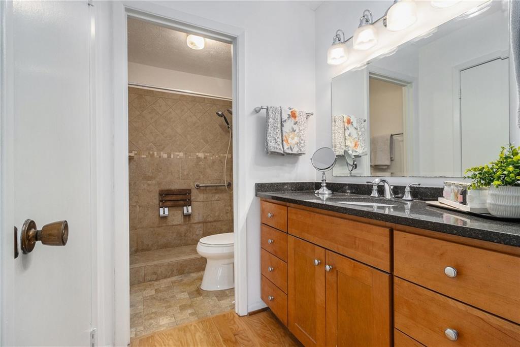 320 Tuxworth Circle