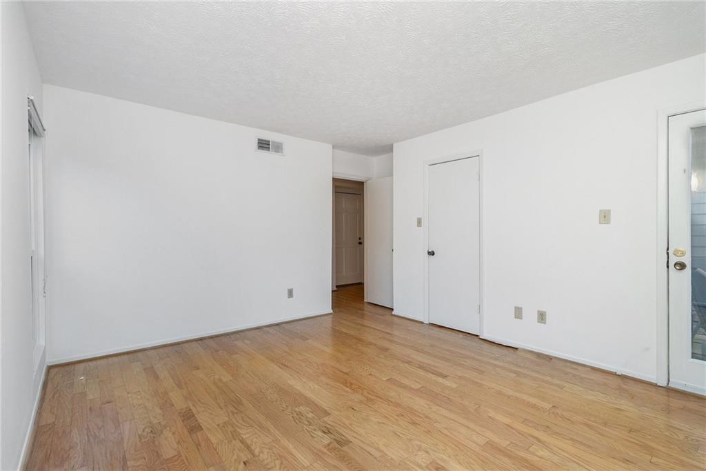 320 Tuxworth Circle