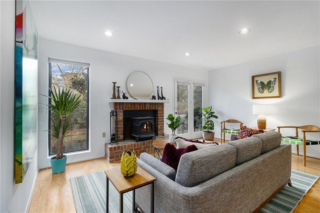320 Tuxworth Circle