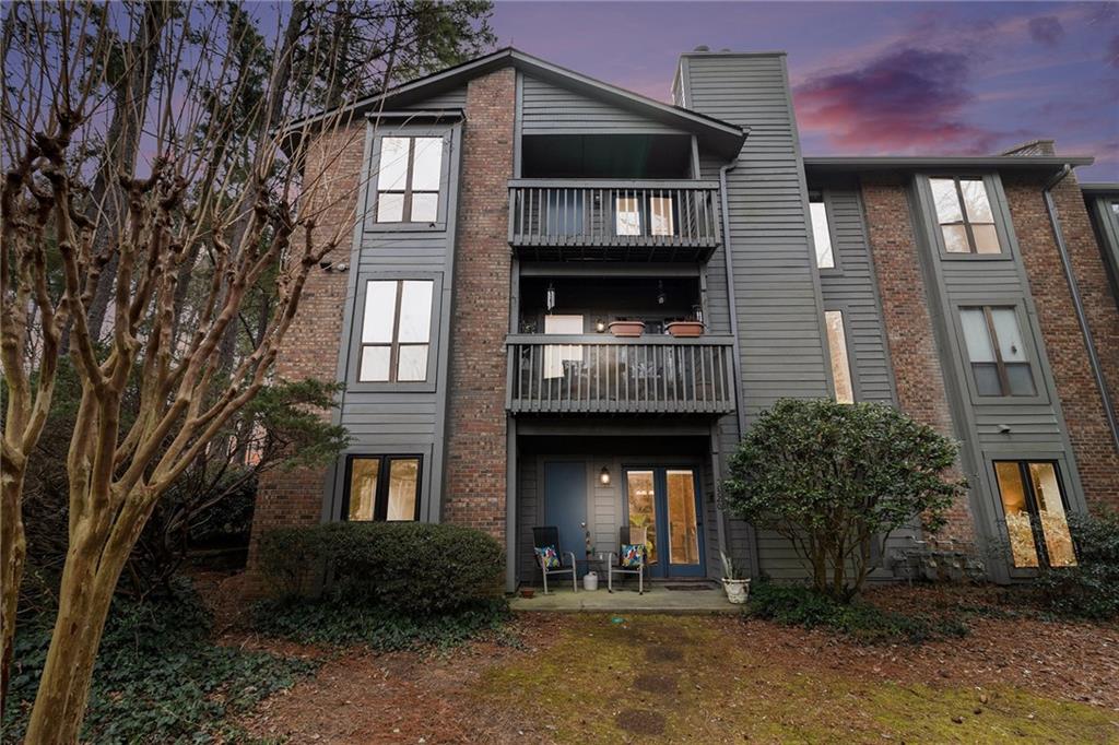 320 Tuxworth Circle