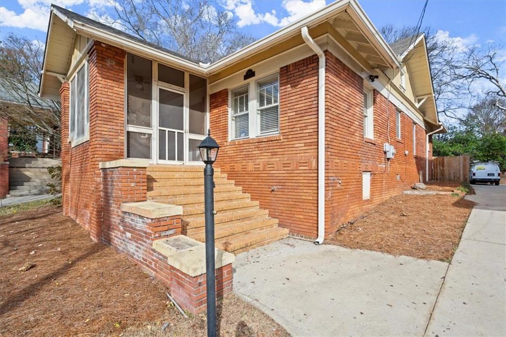 916 Virginia Circle Northeast Circle NE