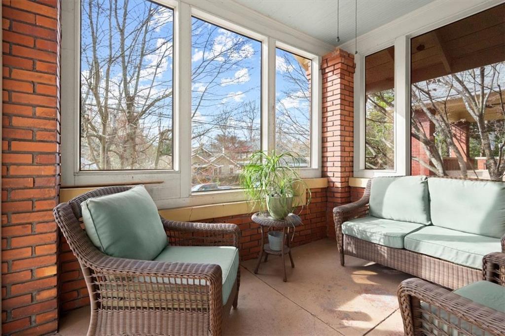 916 Virginia Circle Northeast Circle NE