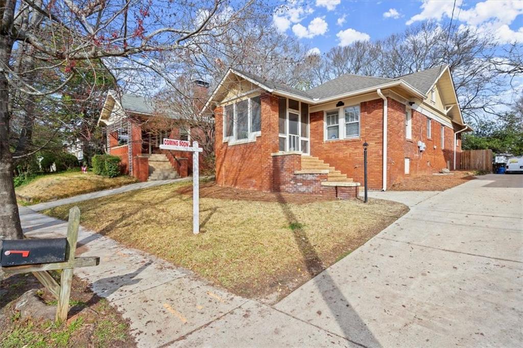 916 Virginia Circle Northeast Circle NE