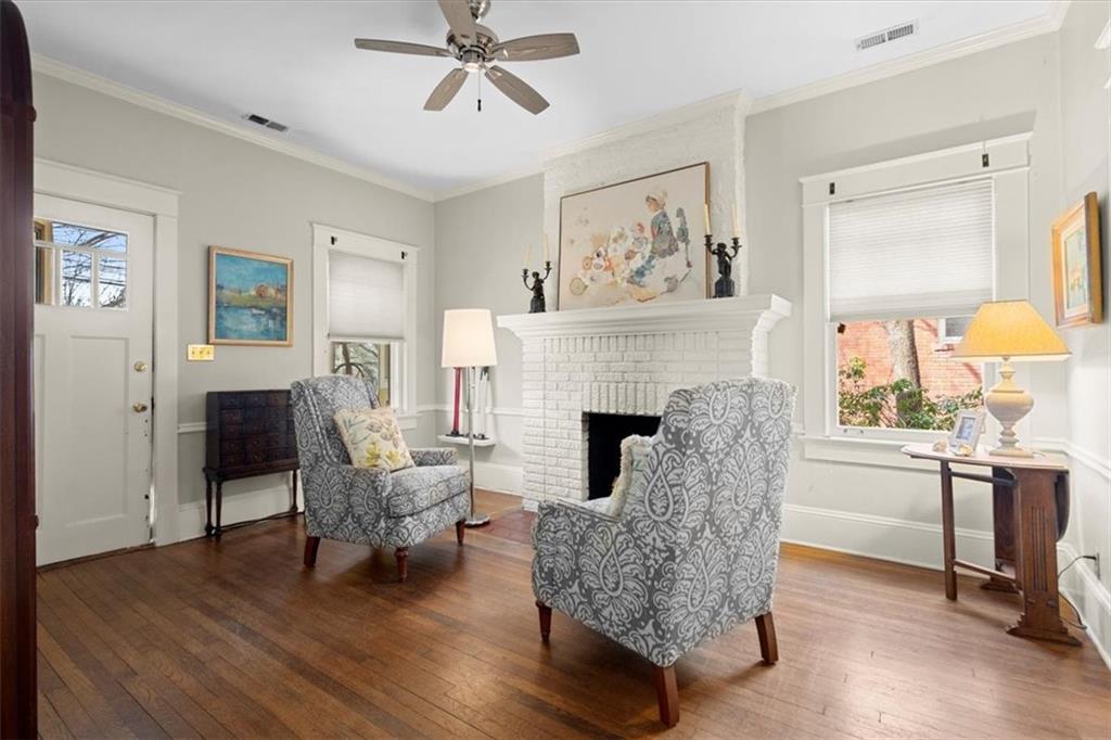 916 Virginia Circle Northeast Circle NE