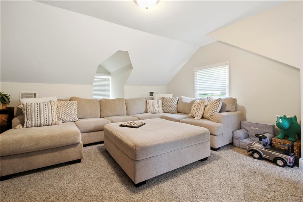 1265 Oldfield Road