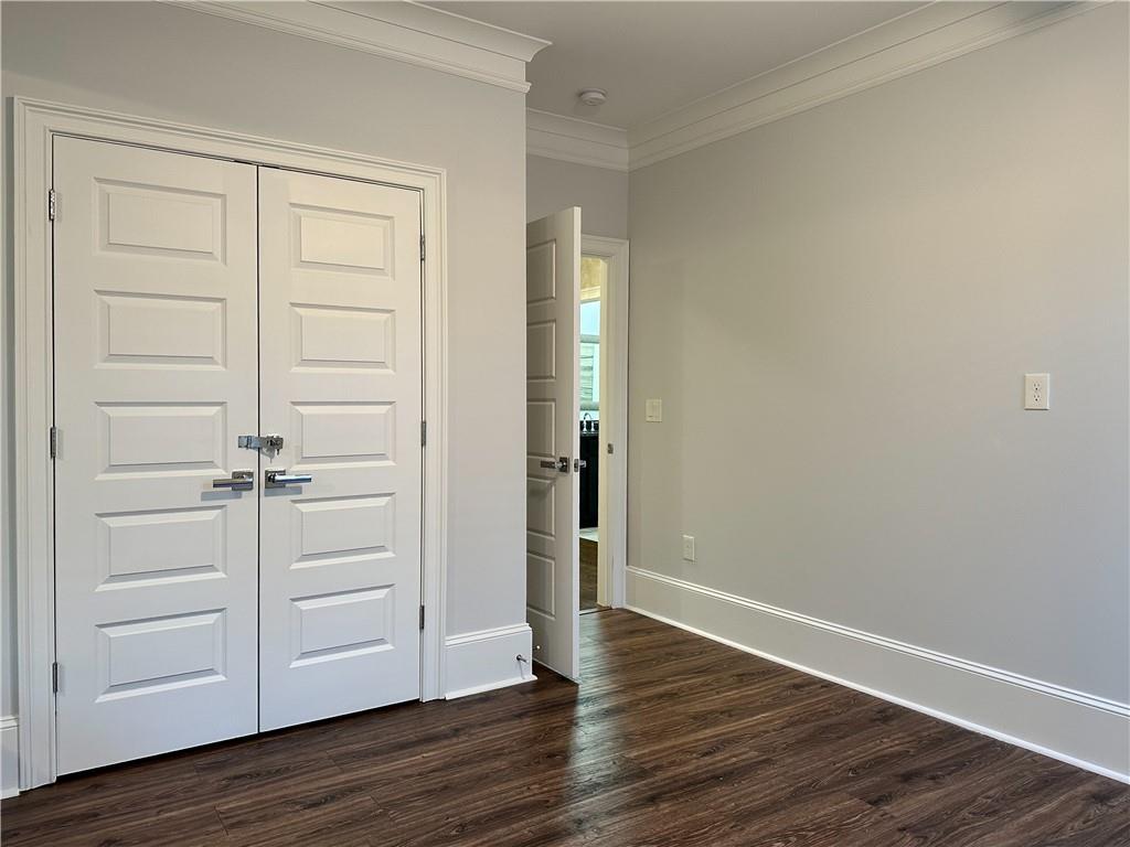 1098 Briar Cove Circle