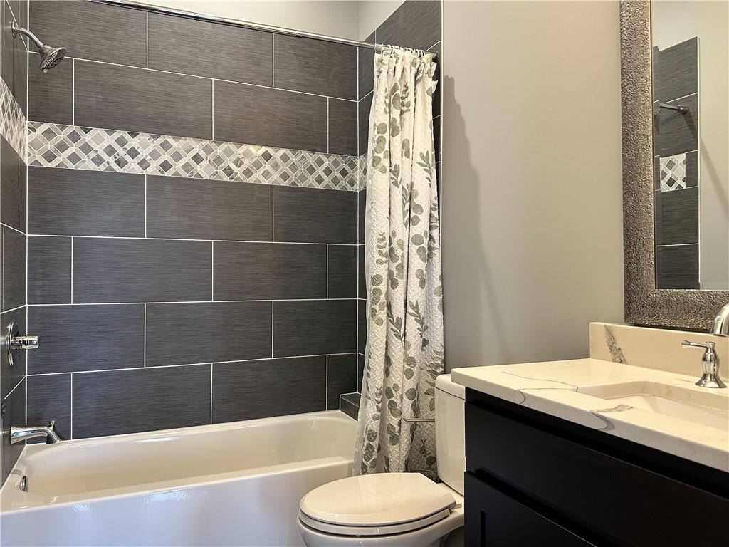 1098 Briar Cove Circle