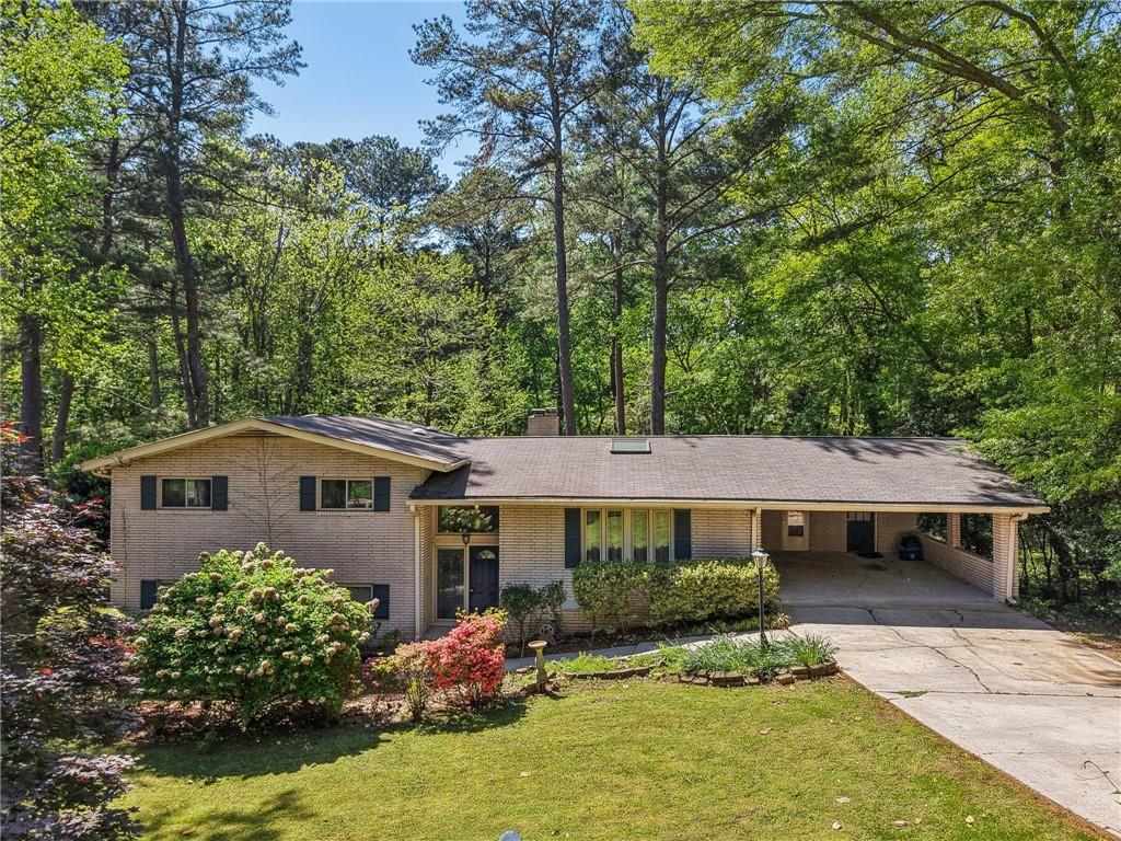 1496 Country Squire Drive