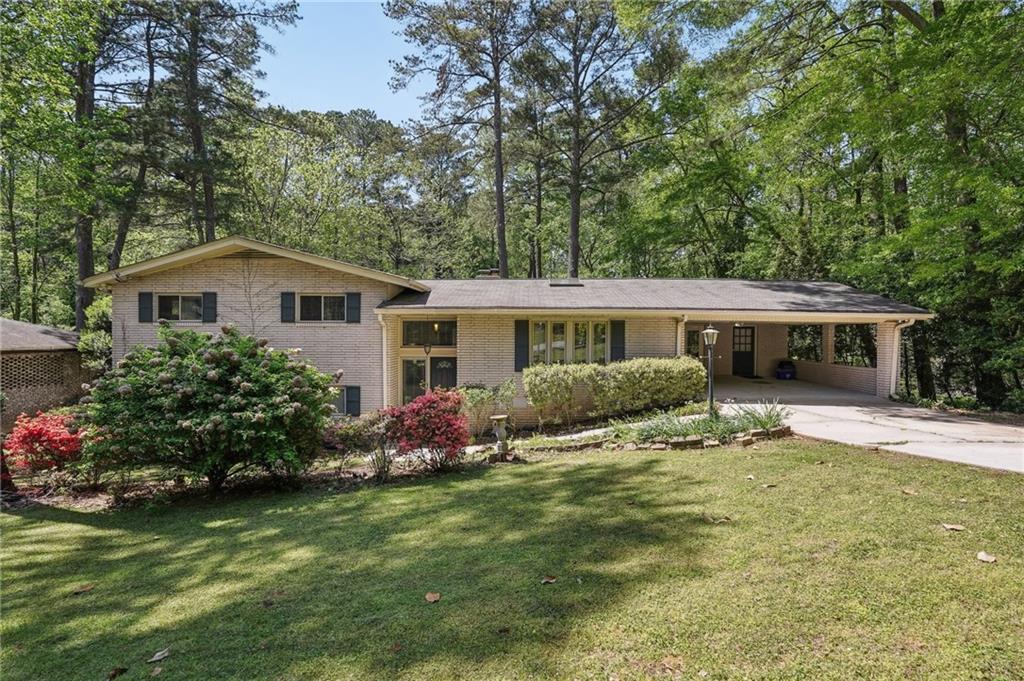 1496 Country Squire Drive