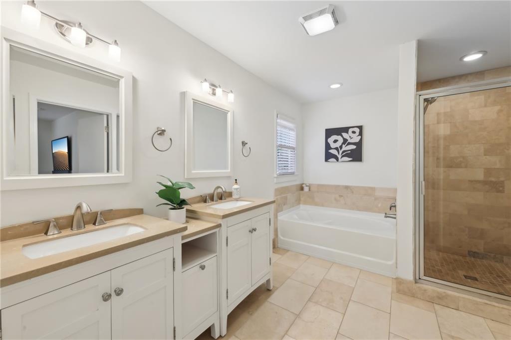 2864 White Oak Drive