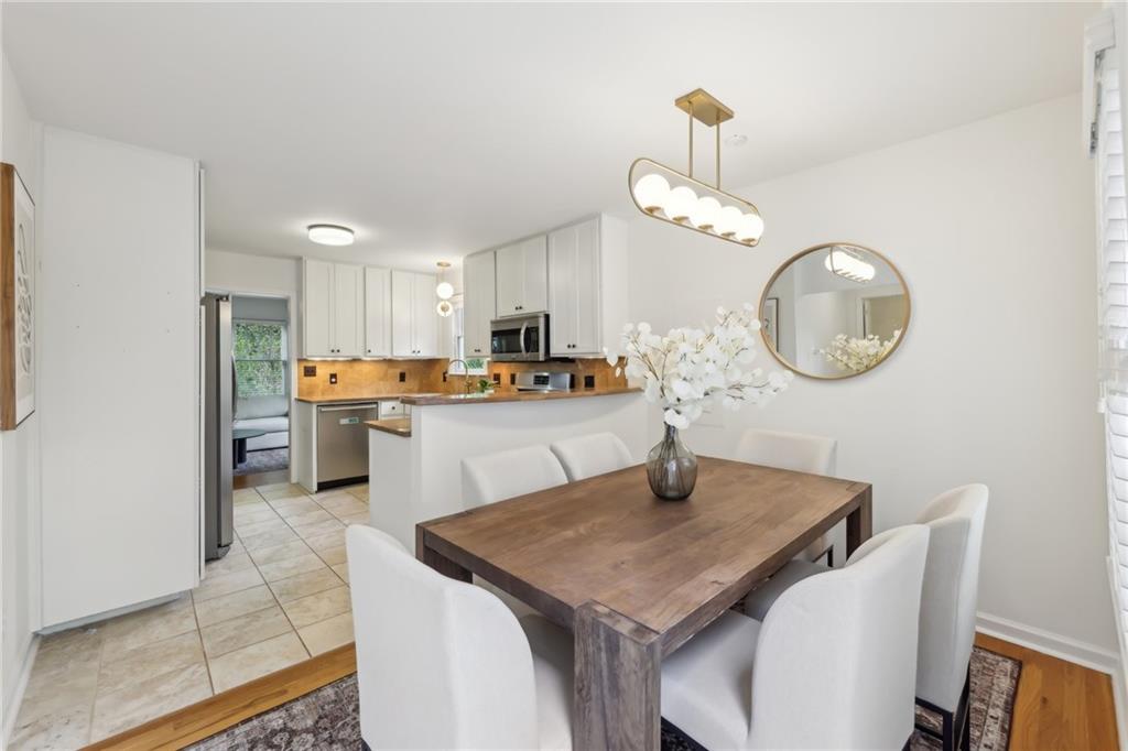 2864 White Oak Drive